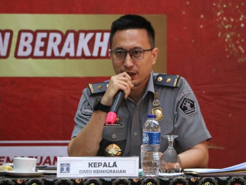 Ramdhani, Kadiv Keimigrasian Kemenkumham Bengkulu diangkat sebagai Kepala Kantor Imigrasi Kelas I Khusus TPI Surabaya.