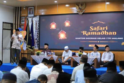 KH Achmad Muwafiq memberikan tausiyah di Kantor Imigrasi Malang yang diadakan oleh Kanwil Kemenkumham Jatim.