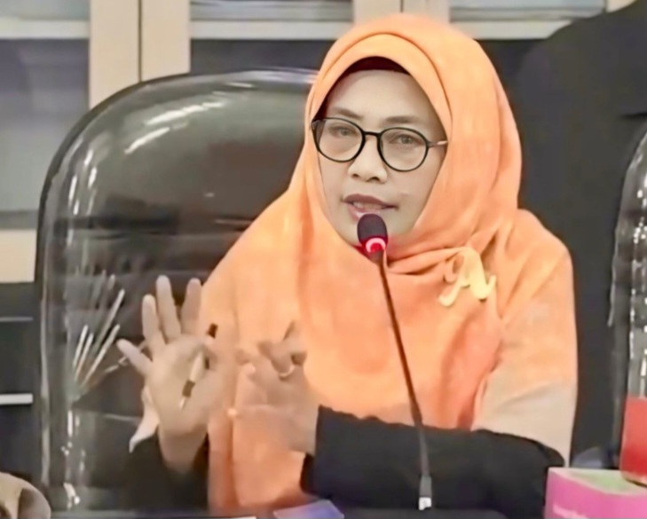 Wakil Ketua Komisi C DPRD Surabaya, Aning Rahmawati