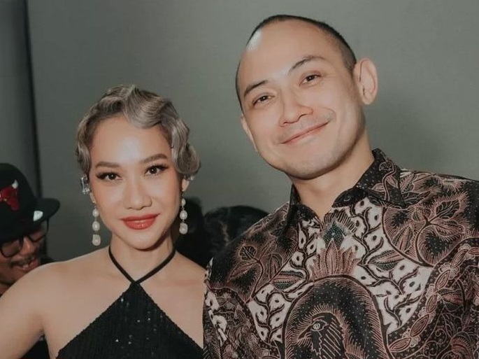 penyanyi Bunga Citra Lestari (BCL) bersama Tiko Aryawardhana.