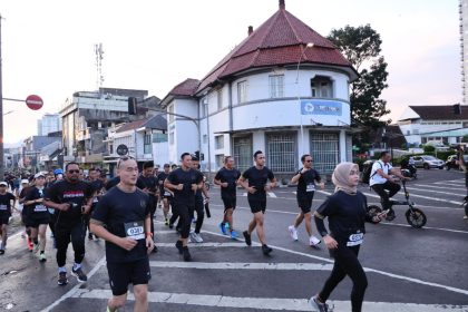 Menteri AHY mengelilingi Kota Bandung dalam kegiatan eL Run 2024, tadi pagi.