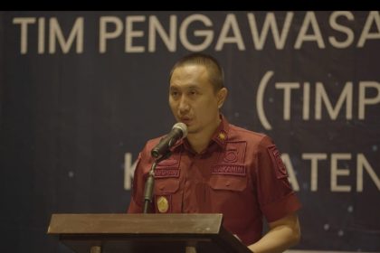 Kepala Kantor Imigrasi Kelas I Khusus TPI Surabaya, Ramdhani membuka rakor timpora Antar Instansi.