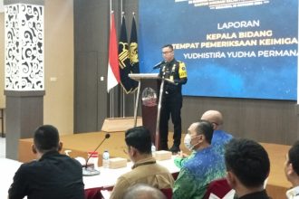 Kepala Bidang Tempat Pemeriksaan Imigrasi (TPI), Kanimsus Surabaya, Yudhistira Yudha membuka kegiatan.
