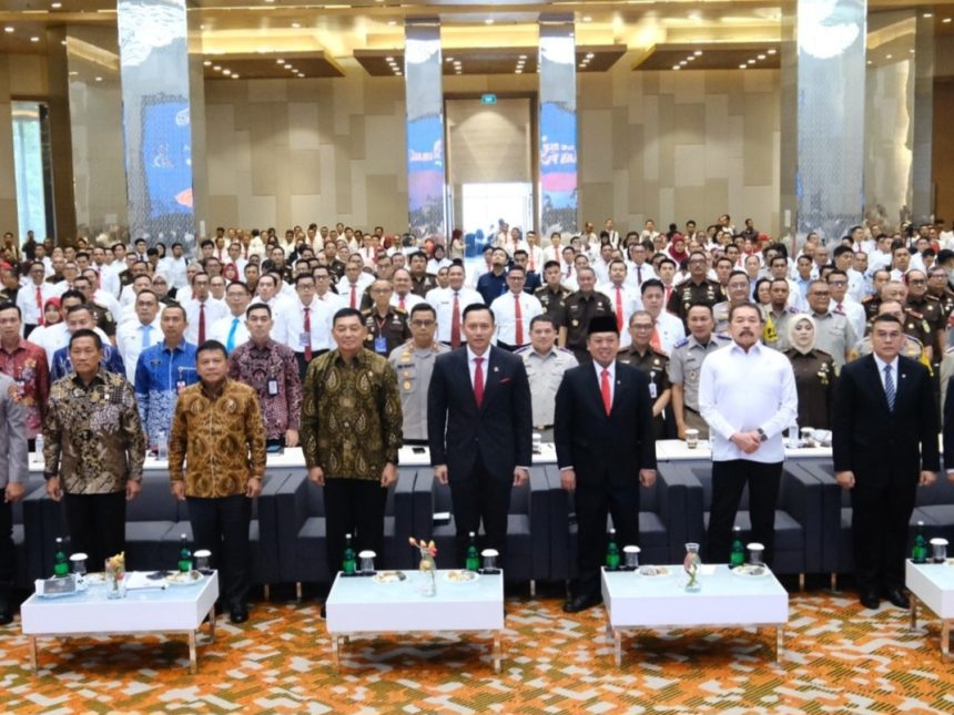 Kegiatan rakor yang dihadiri Menteri Koordinator Bidang Infrastruktur dan Pembangunan Kewilayahan, Agus Harimurti Yudhoyono (AHY).
