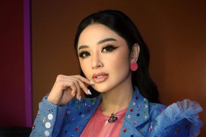 Pedangdut Dewi Perssik sempat trauma saat alami kejadian pelecehan seksual.