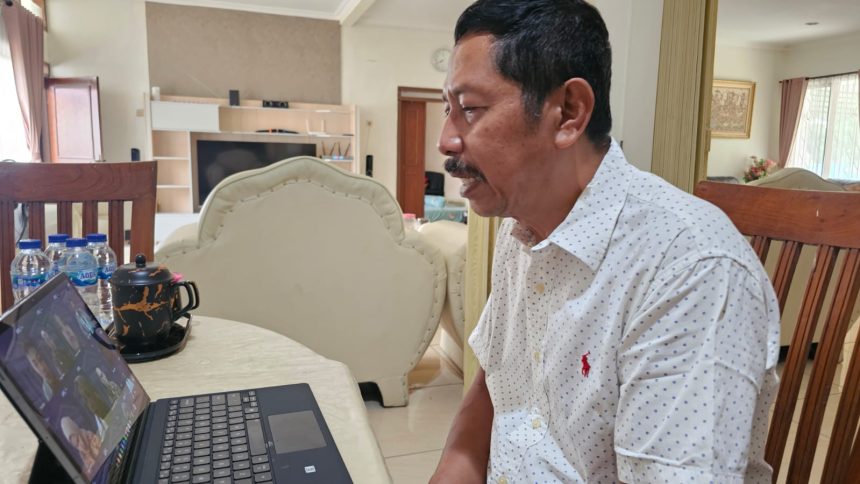 Kepala Kanwil Kemenkum Jatim, Haris Sukamto melakukan WFA perdana. 