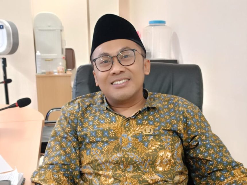 Ketua Komisi B DPRD Surabaya