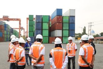 Pelaksanaan kegiatan management walkthrough.