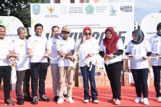 Wakil Bupati Sidoarjo Mimik Idayana, Dandim 0816/Sidoarjo Letkol Inf Dedyk Wahyu Widodo, Kapolres Sidoarjo Kombespol Christian Tobing serta jajaran Forum Komunikasi Pimpinan Daerah (Forkopimda) Sidoarjo bersama-sama membuka kegiatan.