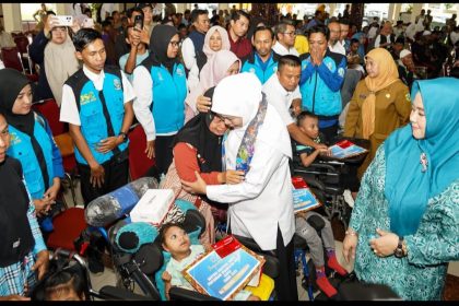 Gubernur Jawa Timur Khofifah Indar Parawansa dalam suatu kegiatan.