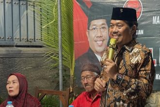 Anggota Komisi B DPRD Surabaya, Budi Leksono, saat reses beberapa waktu lalu.