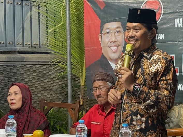 Anggota Komisi B DPRD Surabaya, Budi Leksono, saat reses beberapa waktu lalu.
