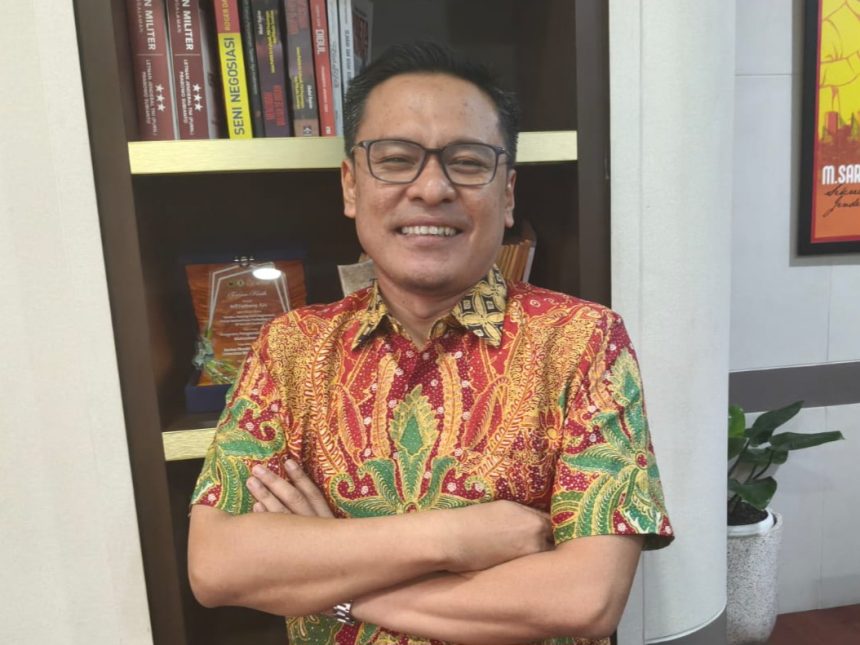 Wakil Ketua DPRD Surabaya, Arif Fathoni, fraksi Partai Golkar.