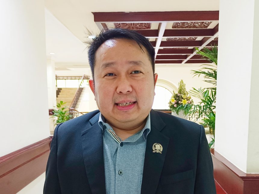Anggota Komisi D DPRD Surabaya, William Wirakusuma dari PSI.