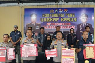 Kapolresta Sidoarjo, Kombes Pol. Christian Tobing, merilis ungkap perkara narkoba di mapolres, kemarin.