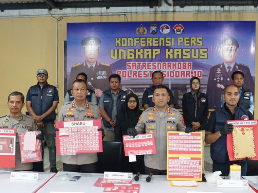 Kapolresta Sidoarjo, Kombes Pol. Christian Tobing, merilis ungkap perkara narkoba di mapolres, kemarin.