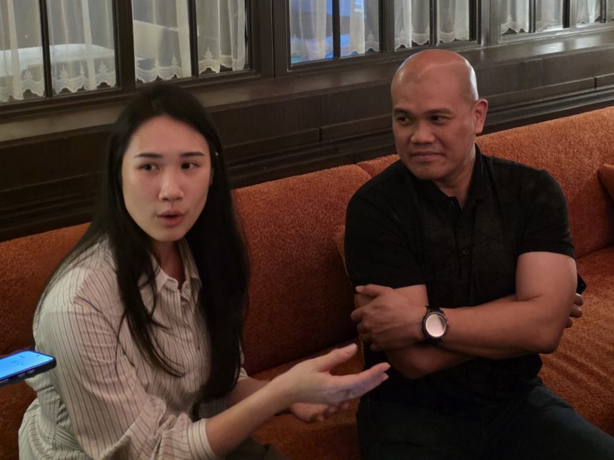 Foto: Steffiani Setyadji, Direktur 10 Regentstraat bersama Jimmy Saputra, Ceo Pos Bloc pengelola gedung kantor pos Kebon Rojo.