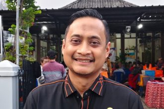 Teks foto:Anggota Komisi A DPRD Kota Surabaya sekaligus Ketua Fraksi PKS, Cahyo Siswo Utomo,