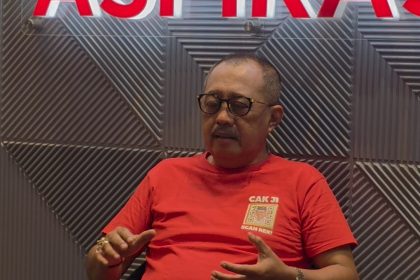 Wakil Wali Kota Surabaya Armuji di 'Rumah Aspirasi' yang selama ini menjadi kegiatan untuk lebih dekat dengan masyarakat.