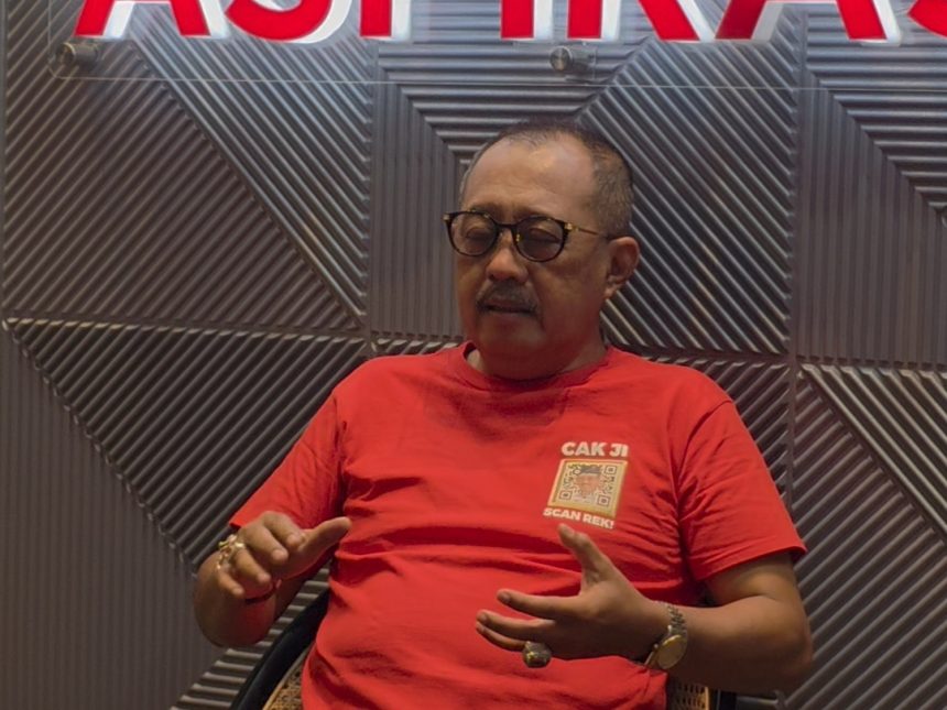 Wakil Wali Kota Surabaya Armuji di 'Rumah Aspirasi' yang selama ini menjadi kegiatan untuk lebih dekat dengan masyarakat.
