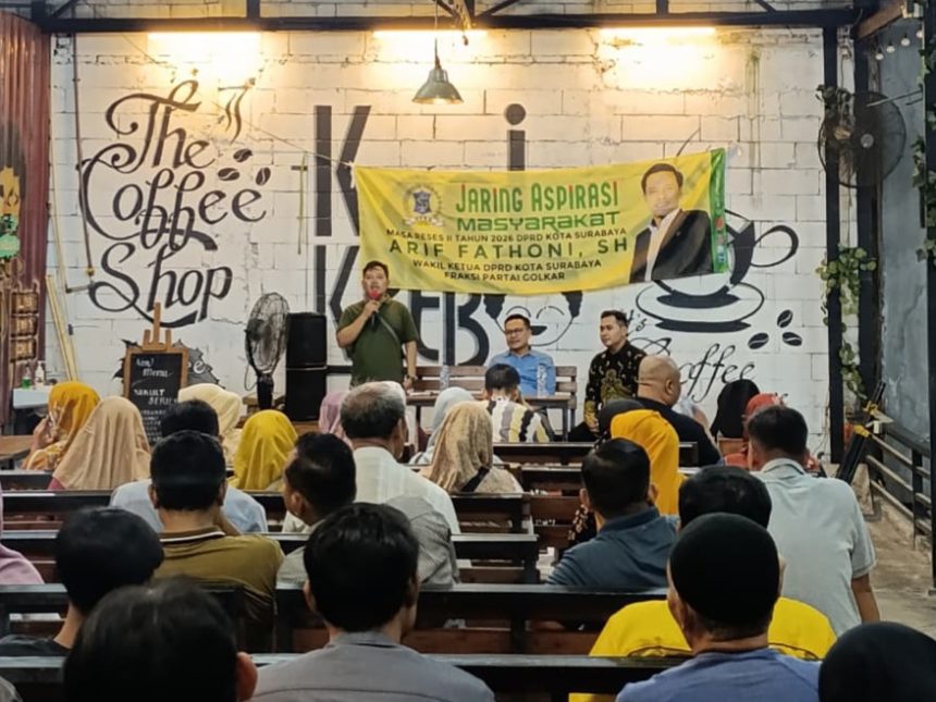 Wakil Ketua DPRD Surabaya, Arif Fathoni melakukan reses di wilayah daerah pemilihan.