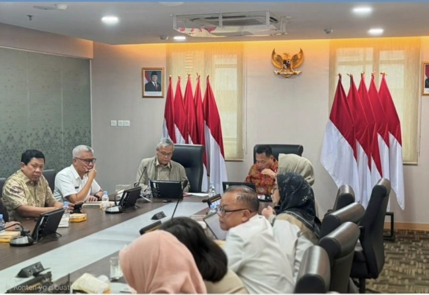 Suasana rapat koordinasi bersama Direktorat Jenderal Penanganan Sengketa dan Konflik Pertanahan di Kementerian Agraria dan Tata Ruang/BPN, Senin (15/6).