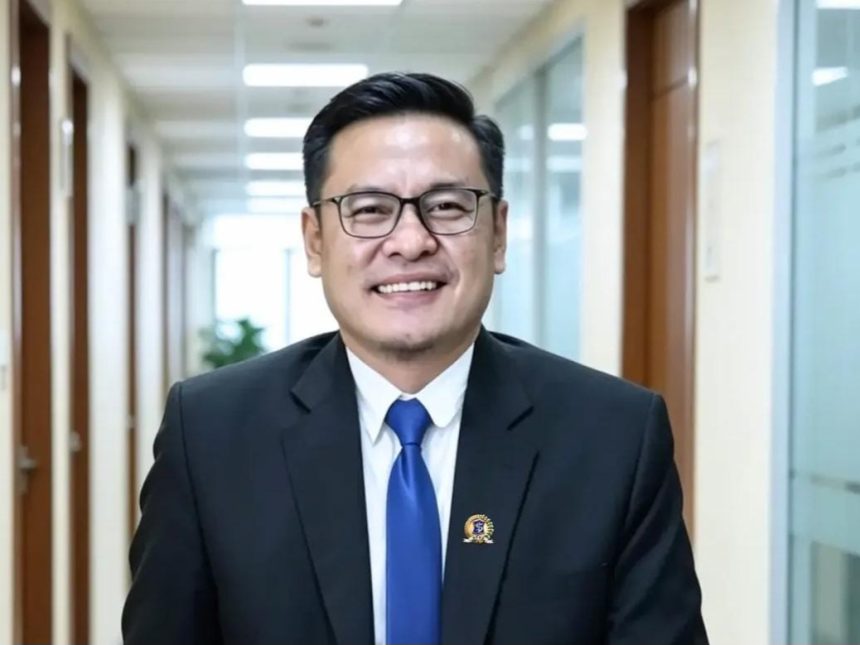 Wakil Ketua DPRD Surabaya Arif Fathoni dari Fraksi Partai Golkar.