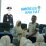 Petugas Kantor Imigrasi Kelas II Non TPI Kediri saat memberikan cinderamat dalam kegiatan edukasi kepada pelajar SMAN 1 Jombang.