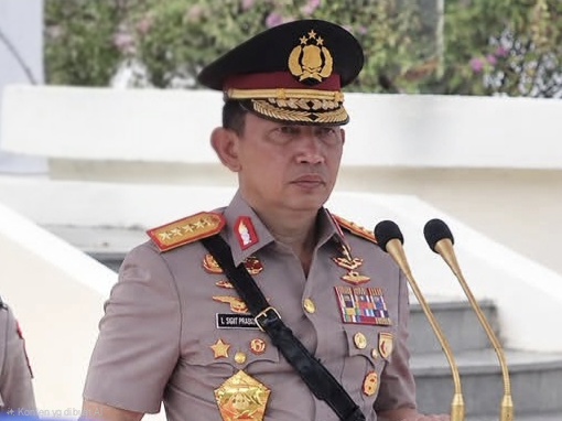 Kapolri Jenderal Polisi Listyo Sigit Prabowo memimpin langsung upacara yang digelar di depan Monumen Perjuangan Polri, Jalan Polisi Istimewa, Tegalsari, Surabaya.