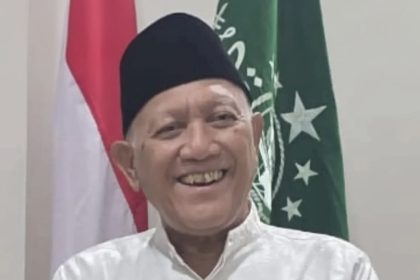 KH Abdul Hakim Mahfudz atau Gus Kikin sebagai Ketua Umum Pengurus Besar Nahdlatul Ulama (PBNU) masa khidmah 2026-2031.