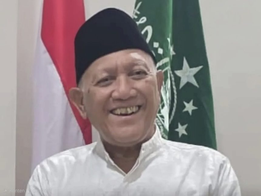 KH Abdul Hakim Mahfudz atau Gus Kikin sebagai Ketua Umum Pengurus Besar Nahdlatul Ulama (PBNU) masa khidmah 2026-2031.