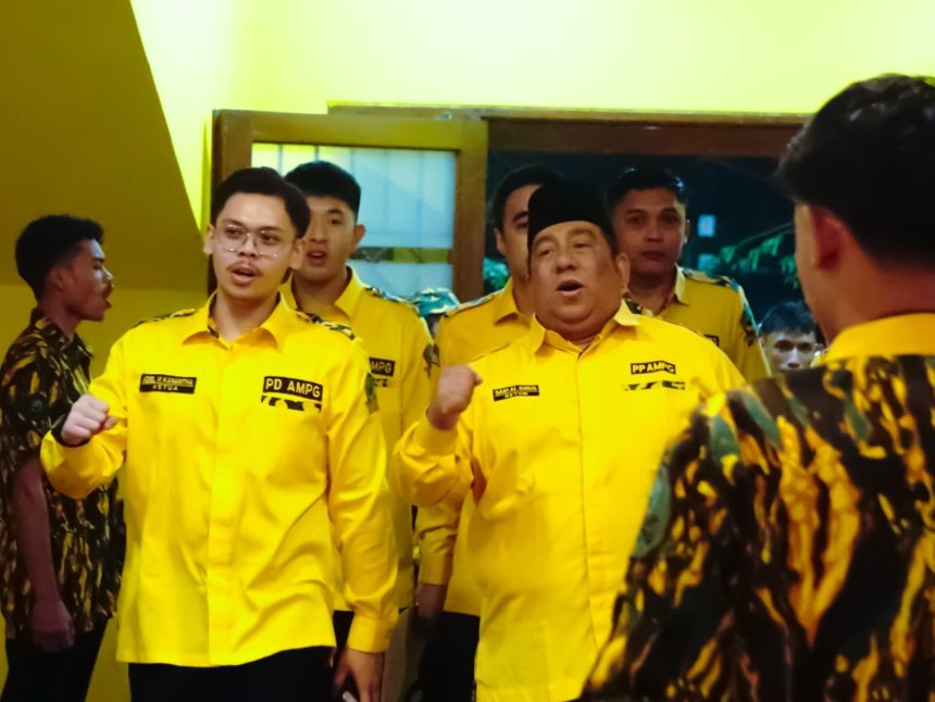 Ketua PD AMPG Jawa Timur Muhammad Adiel Kanantha, mendampingi Ketua Umum AMPG Said Aldi Al Idrus dalam kegiatan di Surabaya.