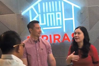 Nancy dan suami mendatangi Rumah Aspirasi Cakji sekaligus mengucapkan terimakasih atas persoalan yamg dihadapi dengan dealer mobil Wuling.