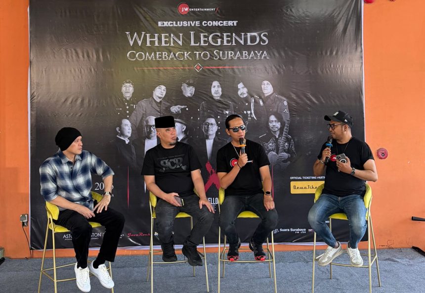 Ahmad Dhani, pentolan Dewa 19 dipastikan ikut meramaikan konser When Legends Comeback to Surabaya yang menghadirkan Dewa Budjana dan Padi Reborn di Graha UNESA Surabaya, 28 November 2026.