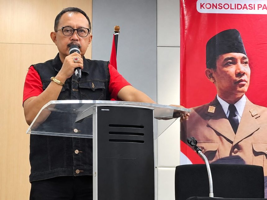 Ketua DPC PDI Perjuangan Kota Surabaya Armuji