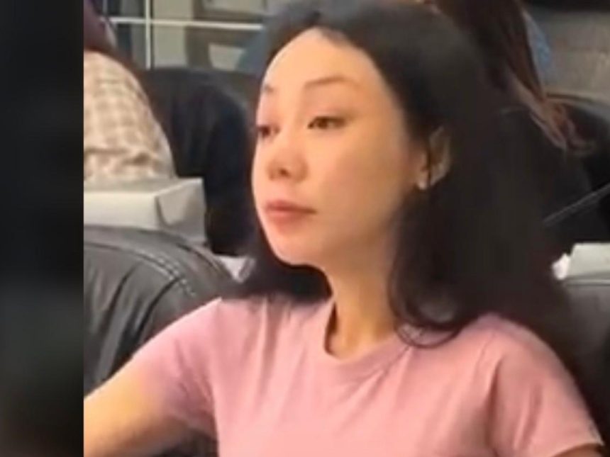 Mourin Chienci Lintong saat hadir dalam kegiatan hearing oleh Komisi B DPRD Surabaya pada bulan Juli lalu.