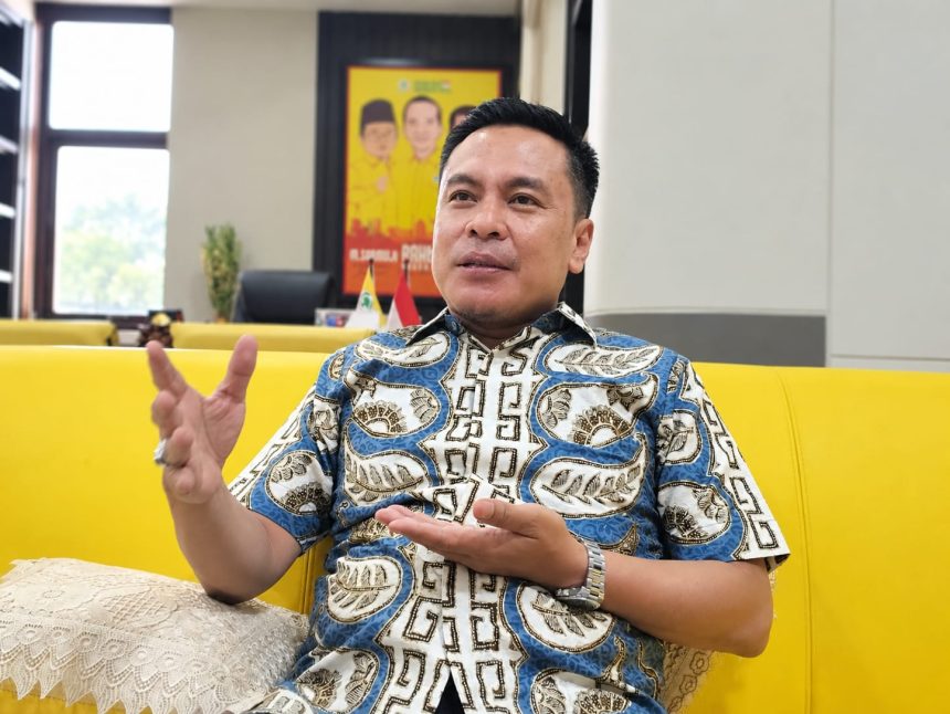 Wakil Ketua DPRD Surabaya Arif Fathoni