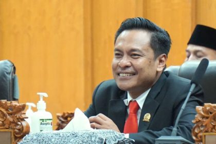 Wakil Ketua DPRD Surabaya Arif Fathoni